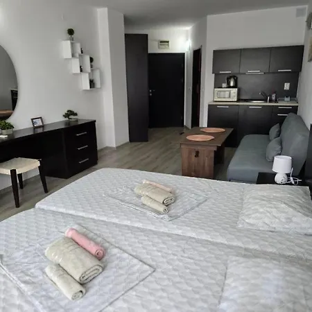 Sarafovo Atlantis 58 *