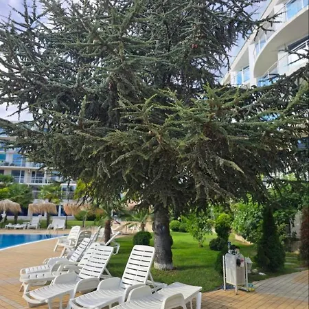 Sarafovo Atlantis 58 * Burgas