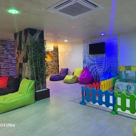 Sarafovo Atlantis 58 * 布尔加斯